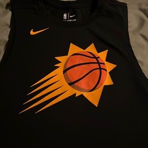 Nike women’s basketball muscle shirt